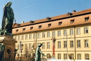 Bild vergrößern: Rathaus am Maxplatz