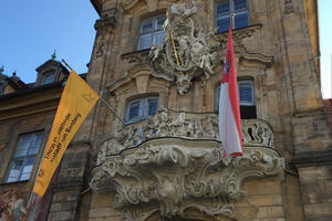 Bild vergrößern: Bamberg beflaggt das Welterbe